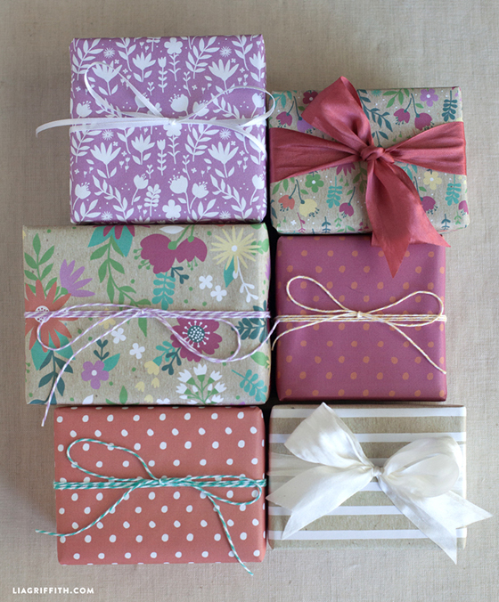 VerbatimART Floral Gift Wrapping Paper Sheet – With Tag, Recyclable, Mother’s Day