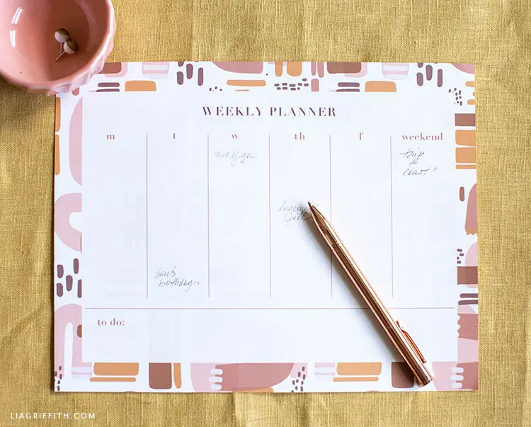 printable-weekly-planner-and-notepad-lia-griffith