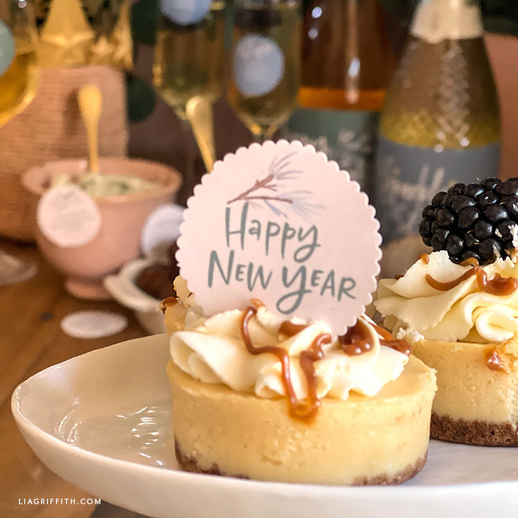 Free Printable New Year Labels for NYE Parties - Lia Griffith