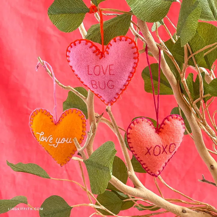 Stuffed Felt Conversation Hearts Template & Tutorial - Lia Griffith