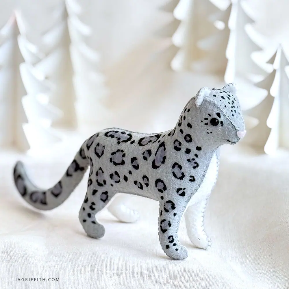 神の獣 雪豹 - The Eidolon, Leopard Amazon.co.jp: 株式会社ラーテルハート 神の獣 雪豹 ―The Eidolon