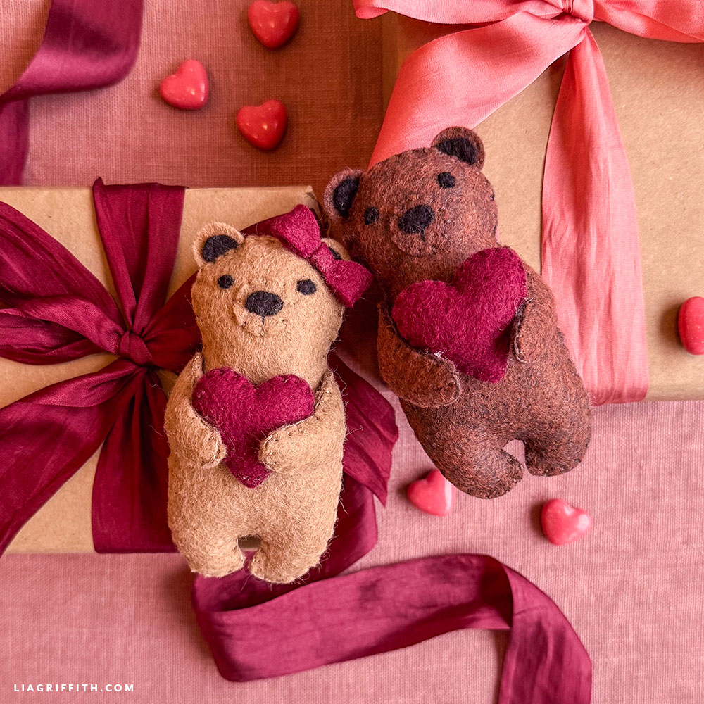 Felt Mini Valentine’s Day Bears